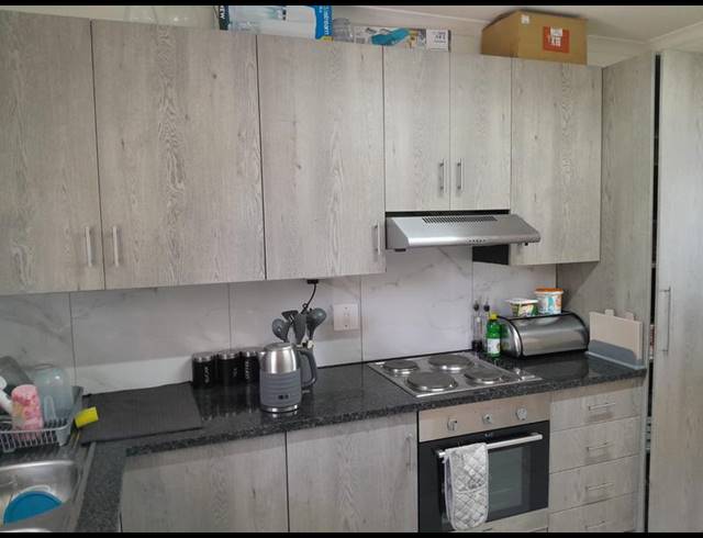 2 BEDROOM TOWNHOUSE FOR SALE IN PRIMROSE HILL